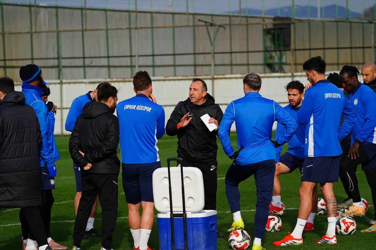 Çaykur Rizespor, Trendyol Süper Lig'in 25. haftasında 8 Mart Pazar günü sahasında oynayacağı...