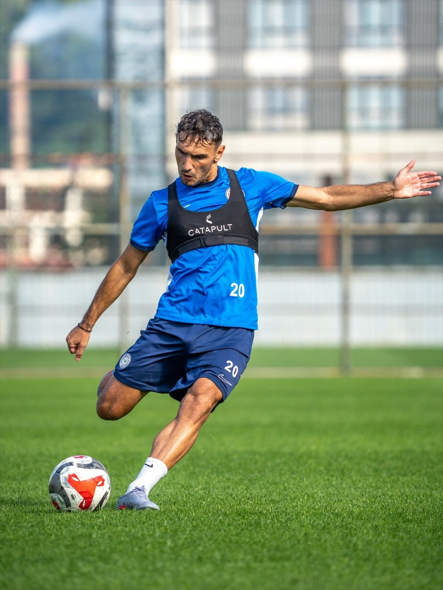 Çaykur Rizespor, Trendyol Süper Lig'in 8. haftasında yarın deplasmanda Hesap.com Antalyaspor ile...