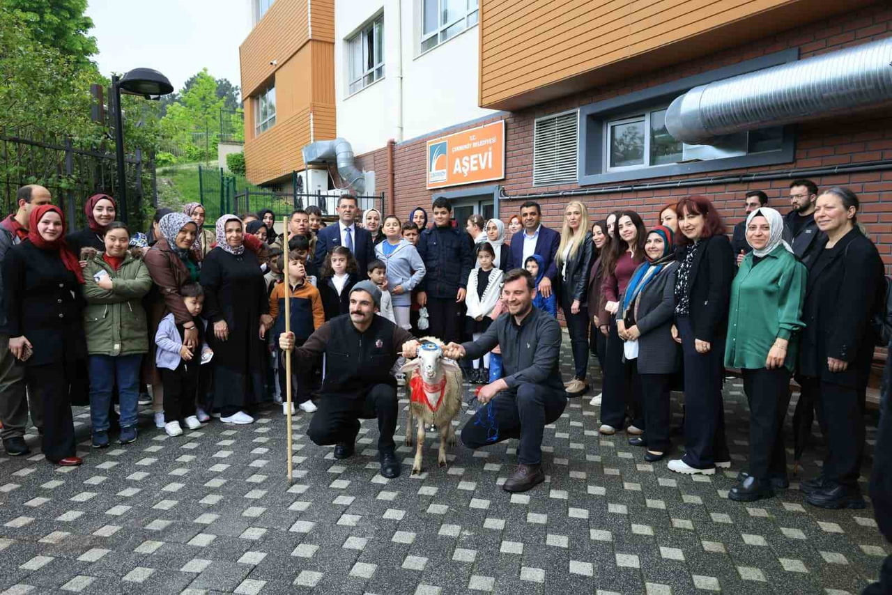 ÇEKMEKÖY BELEDİYESİ ENGELSİZ YAŞAM MERKEZİ’NDE EĞİTİM ALAN ÖZEL GEREKSİNİMLİ BİREYLER, EL EMEĞİ...