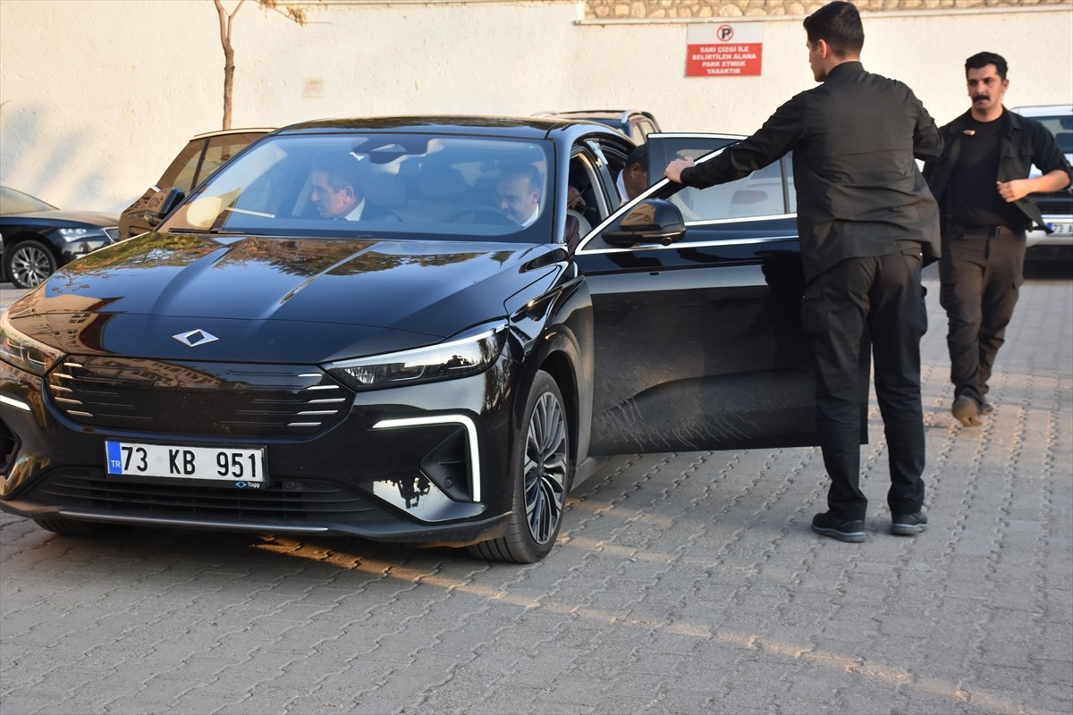 Çeşitli temaslarda bulunmak üzere Şırnak'a gelen Sanayi ve Teknoloji Bakanı Mehmet Fatih Kacır...