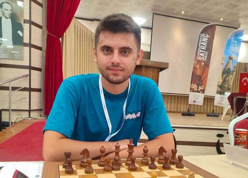 ÇEŞMELİ SATRANÇÇI TALAT YILDIZ