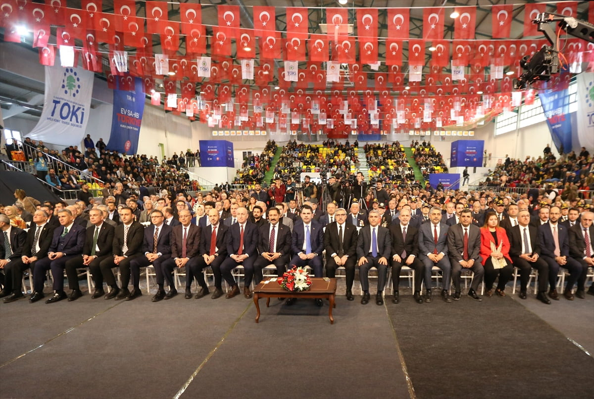 Çevre, Şehircilik ve İklim Değişikliği Bakanı Murat Kurum, Hatay Mustafa Kemal Üniversitesi (HMKÜ)...