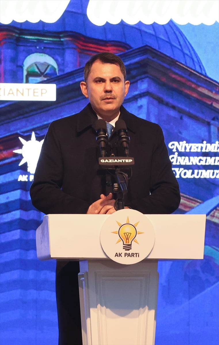 Çevre, Şehircilik ve İklim Değişikliği Bakanı Murat Kurum, İlk evim, ilk iftarım" projesi...