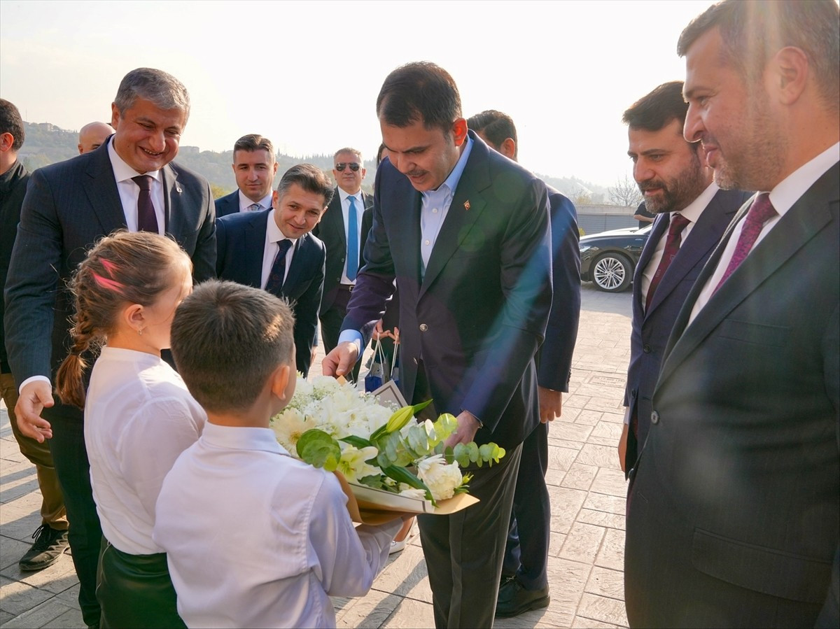 Çevre, Şehircilik ve İklim Değişikliği Bakanı Murat Kurum, Karabük'te çeşitli ziyaretler yaptı....