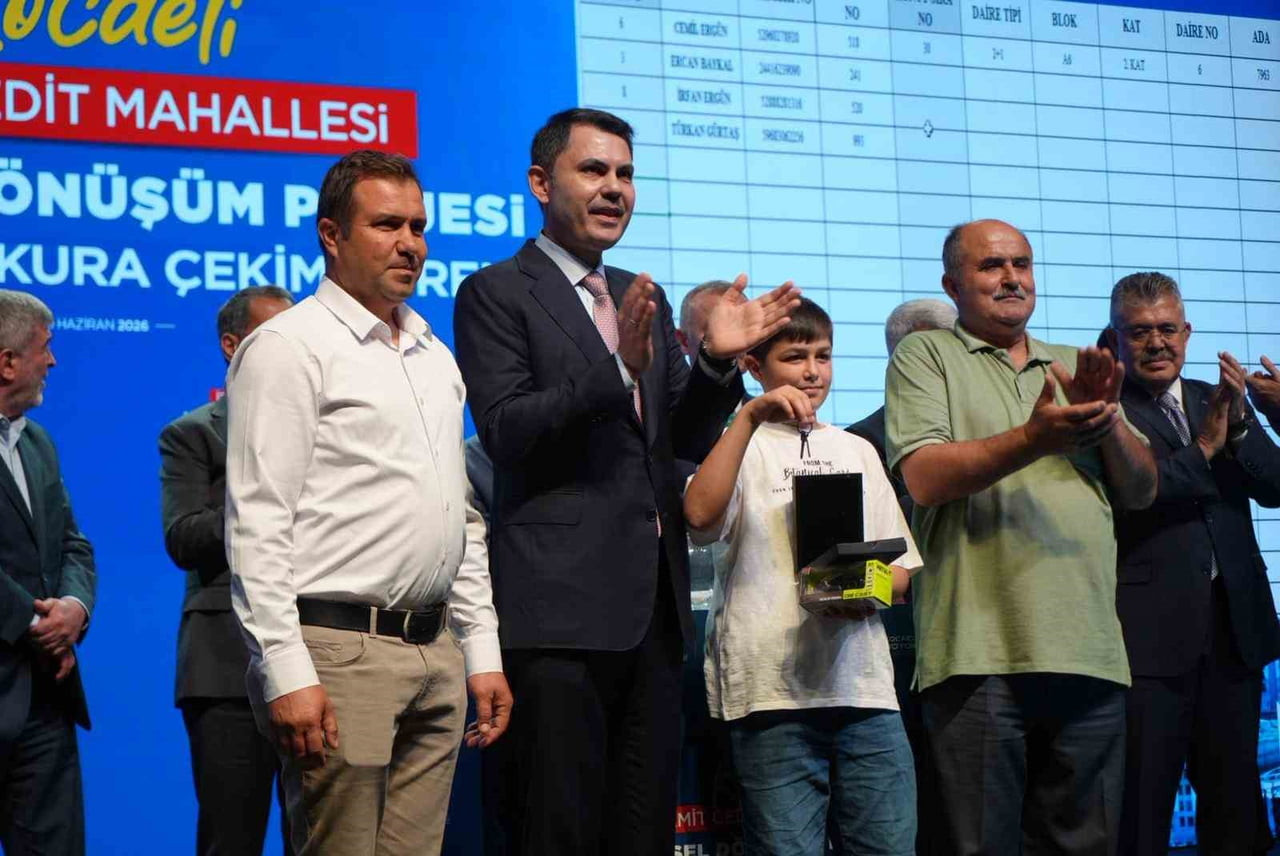ÇEVRE, ŞEHİRCİLİK VE İKLİM DEĞİŞİKLİĞİ BAKANI MURAT KURUM, KOCAELİ'DE YAPIMI TAMAMLANAN CEDİT...