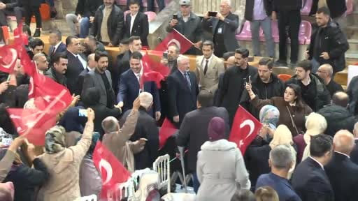 Çevre, Şehircilik ve İklim Değişikliği Bakanı Murat Kurum: "Deprem dönüşümü sosyal medya...