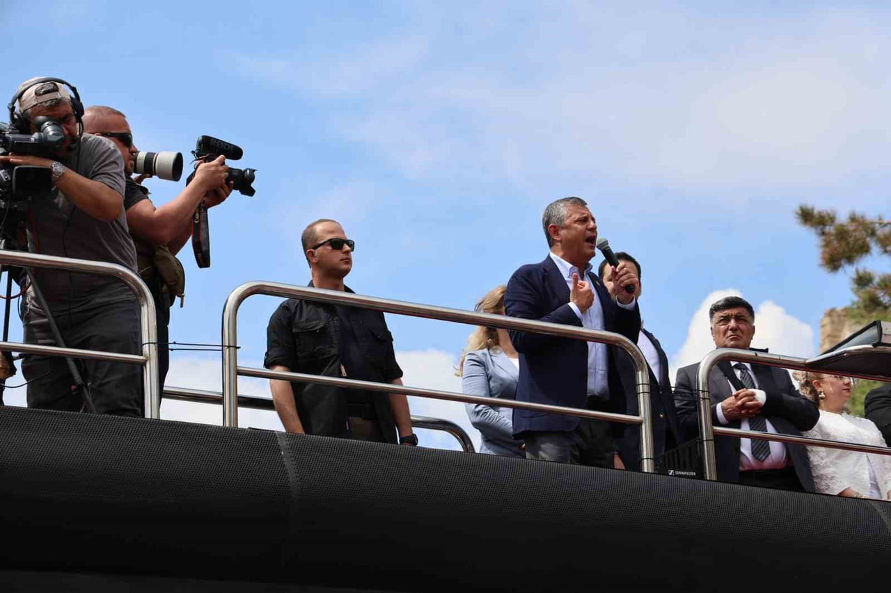 CHP GENEL BAŞKANI ÖZGÜR ÖZEL, 7 HAZİRAN'DA YAPILACAK BELEDİYE SEÇİMLERİ ÖNCESİNDE NEVŞEHİR'İN...