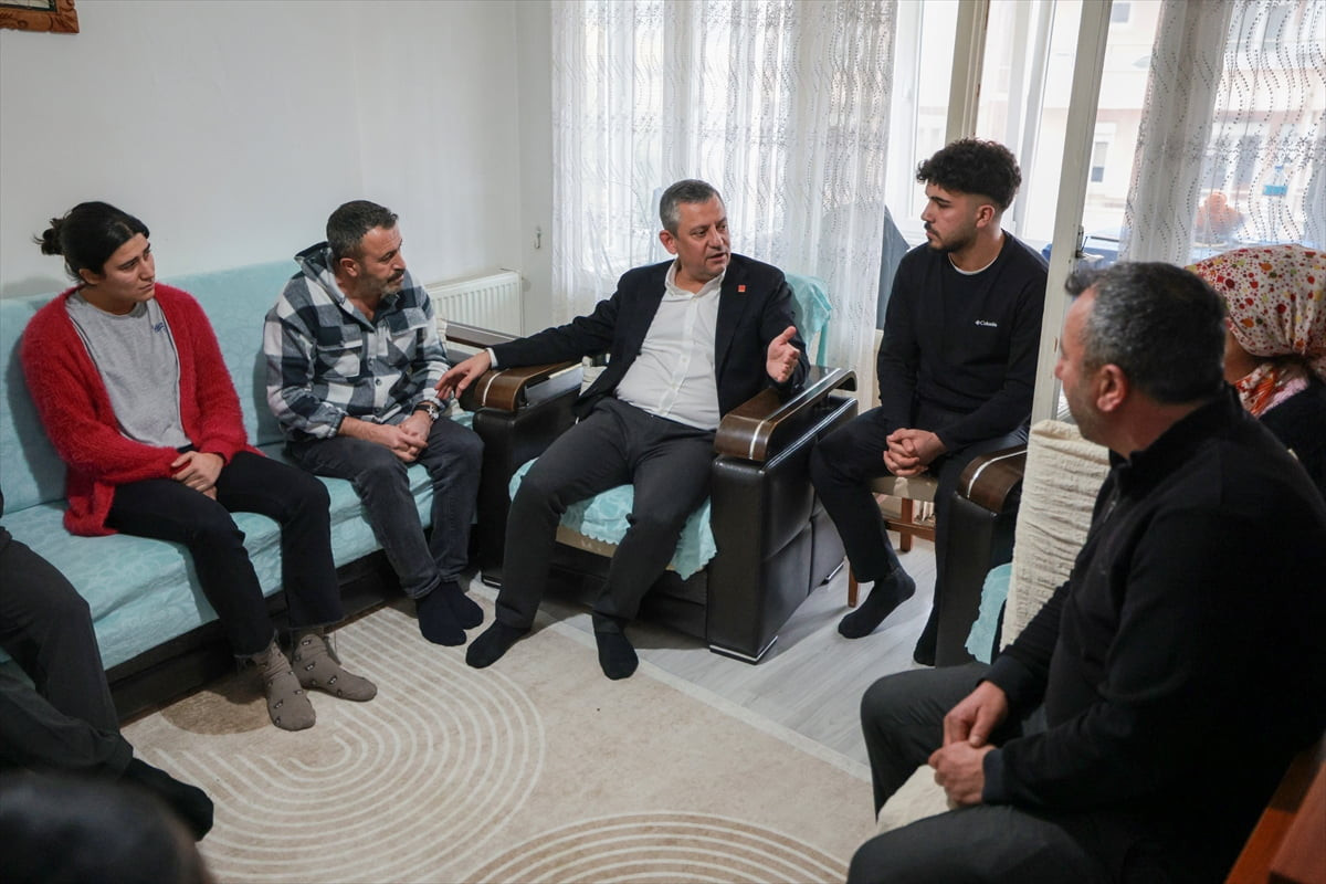 CHP Genel Başkanı Özgür Özel, Adalet Bakanı Akın Gürlek hakkında sosyal medyada tehdit içerikli...