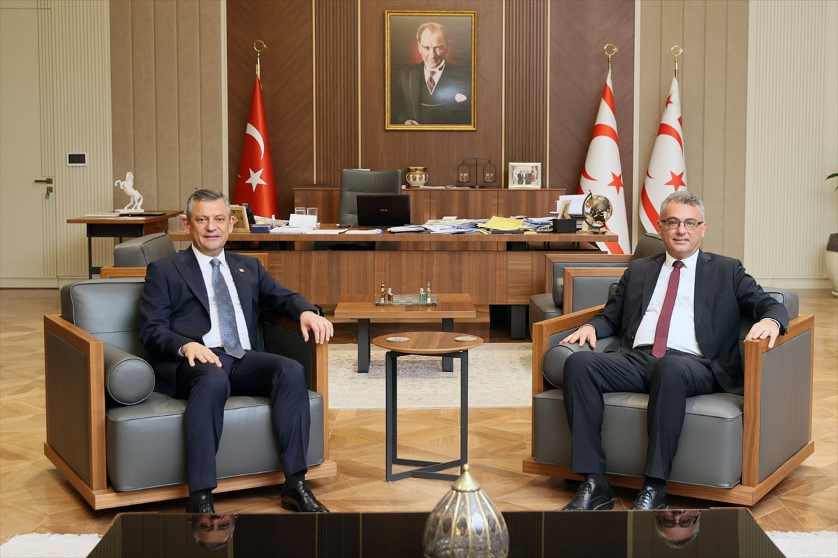 CHP Genel Başkanı Özgür Özel, Kuzey Kıbrıs Türk Cumhuriyeti (KKTC) Cumhurbaşkanı Tufan Erhürman...