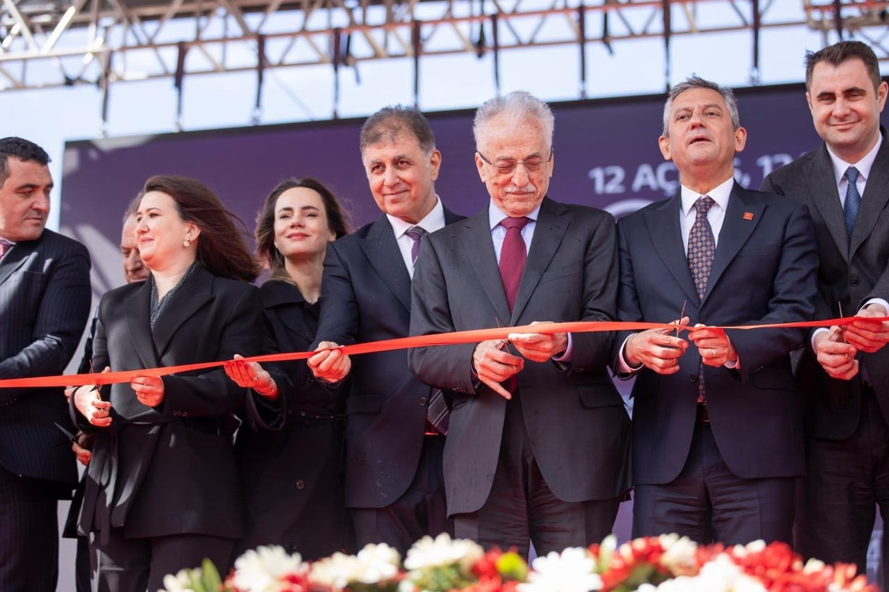 CHP GENEL BAŞKANI ÖZGÜR ÖZEL VE İZMİR BÜYÜKŞEHİR BELEDİYE BAŞKANI CEMİL TUGAY, URLA BELEDİYESİNİN...