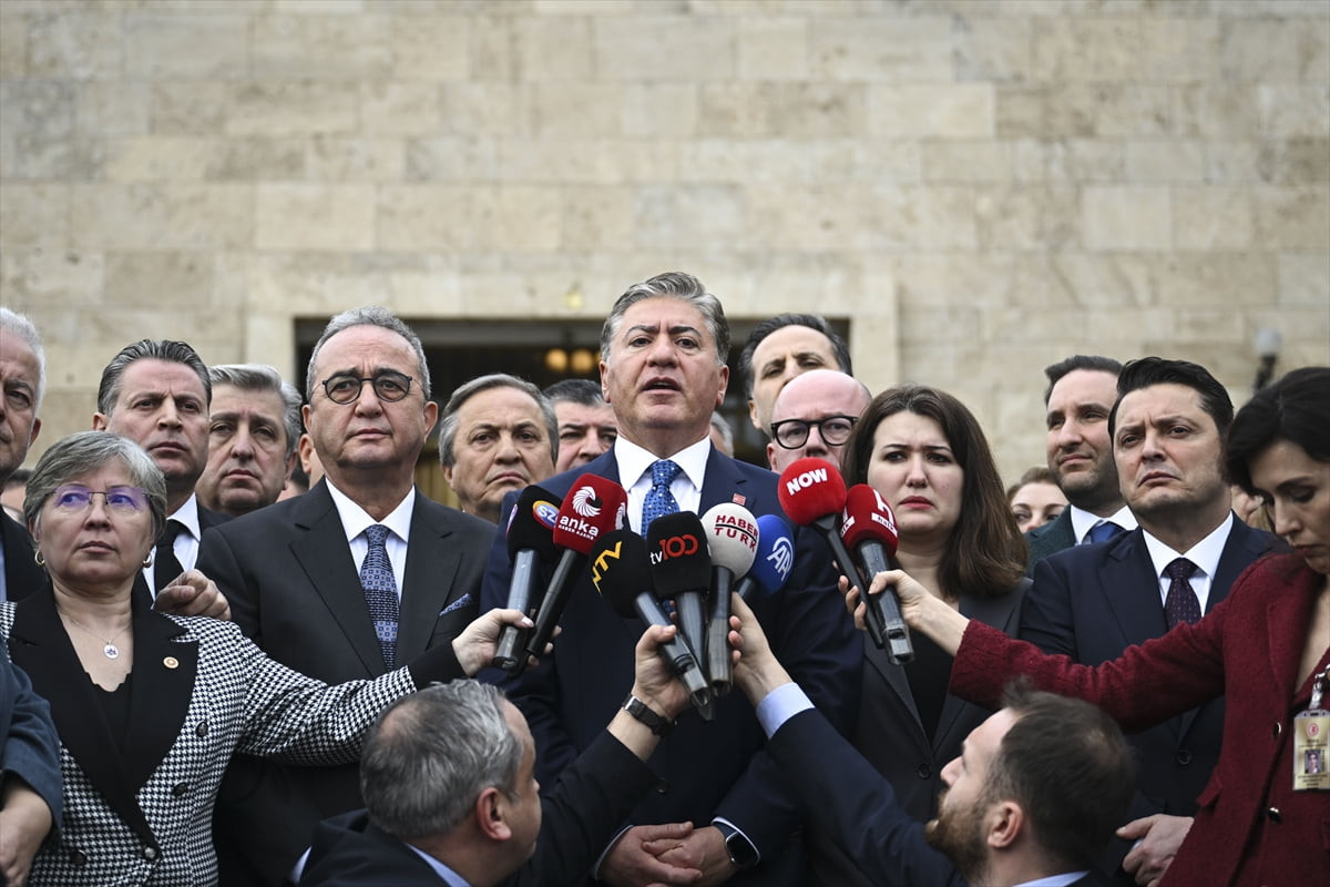 CHP Grup Başkanvekili Murat Emir,  Adalet Bakanı Akın Gürlek'in TBMM Genel Kurulunda yemin...