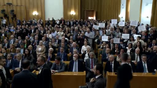 CHP lideri Özel: "Polisin 12 - 24 ve 12 - 36 çalışma saati bitmeli"