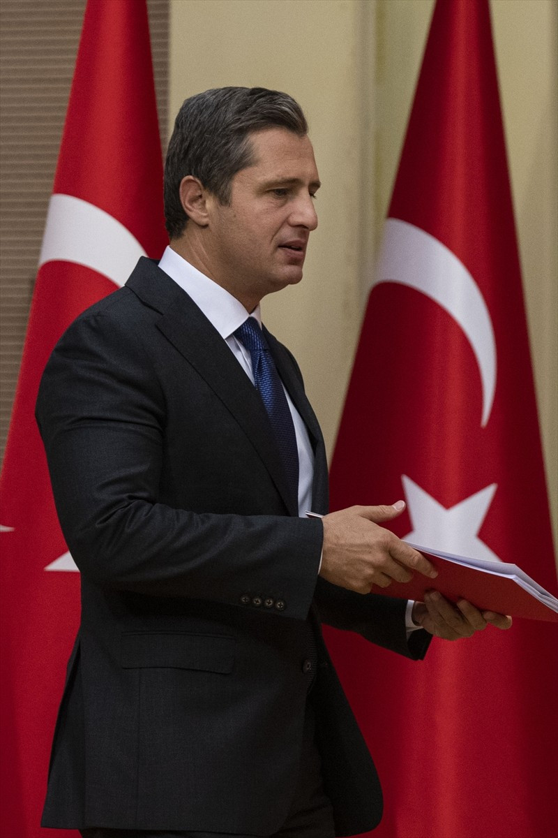 CHP Sözcüsü Deniz Yücel, parti genel merkezinde Genel Başkan Özgür Özel'in başkanlığında...