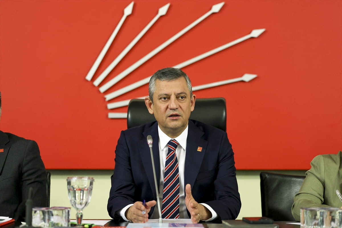 CHP'de yılın ilk Parti Meclisi (PM), Genel Başkan Özgür Özel başkanlığında toplandı.