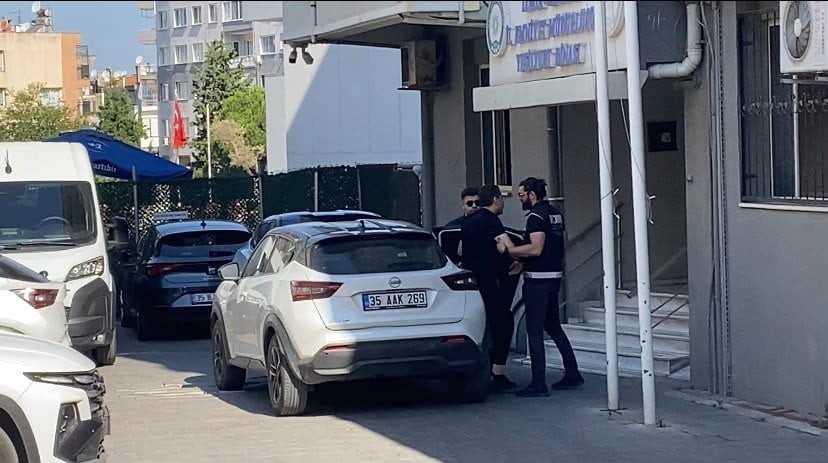 CHP'Lİ BALÇOVA BELEDİYE BAŞKANI ONUR YİĞİT'İN EMNİYETE GÖTÜRÜLÜŞÜ