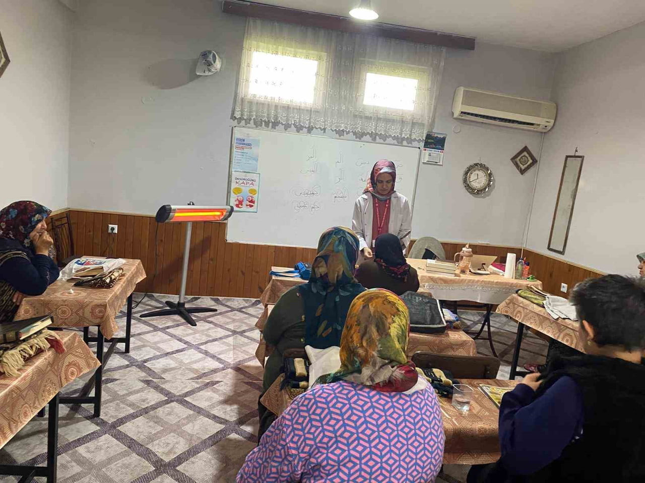 ÇİLİMLİ İLÇE DEVLET HASTANESİ VE TOPLUM SAĞLIĞI MERKEZİ EKİPLERİ, CİLT KANSERİ FARKINDALIK AYI İLE...