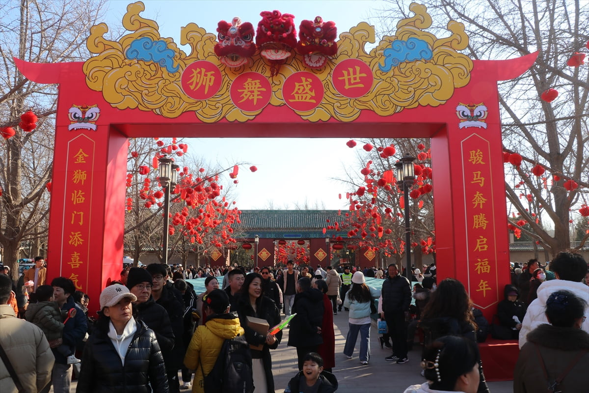 Çin, "Bahar Bayramı" olarak adlandırılan geleneksel Ay Yeni Yılı'nı kutlamalarla karşıladı. Ülke...