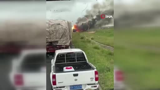 Çin’e bağlı İç Moğolistan Özerk Bölgesi’nde amonyum nitrat yüklü kamyonda meydana gelen patlamada...