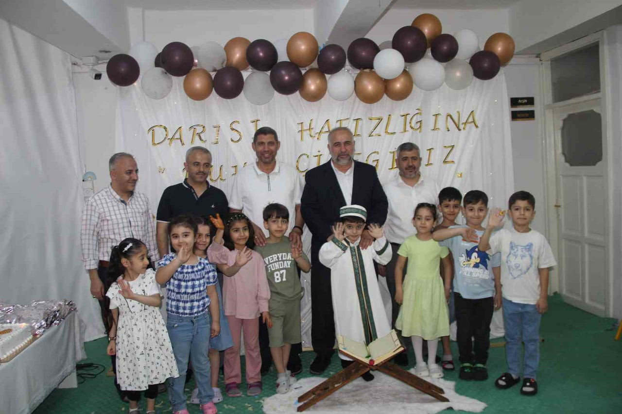 CİZRE' DE 5 YAŞINDAKİ SAİT KURAN'I KERİMDEN 22 SUREYİ EZBERLEDİ