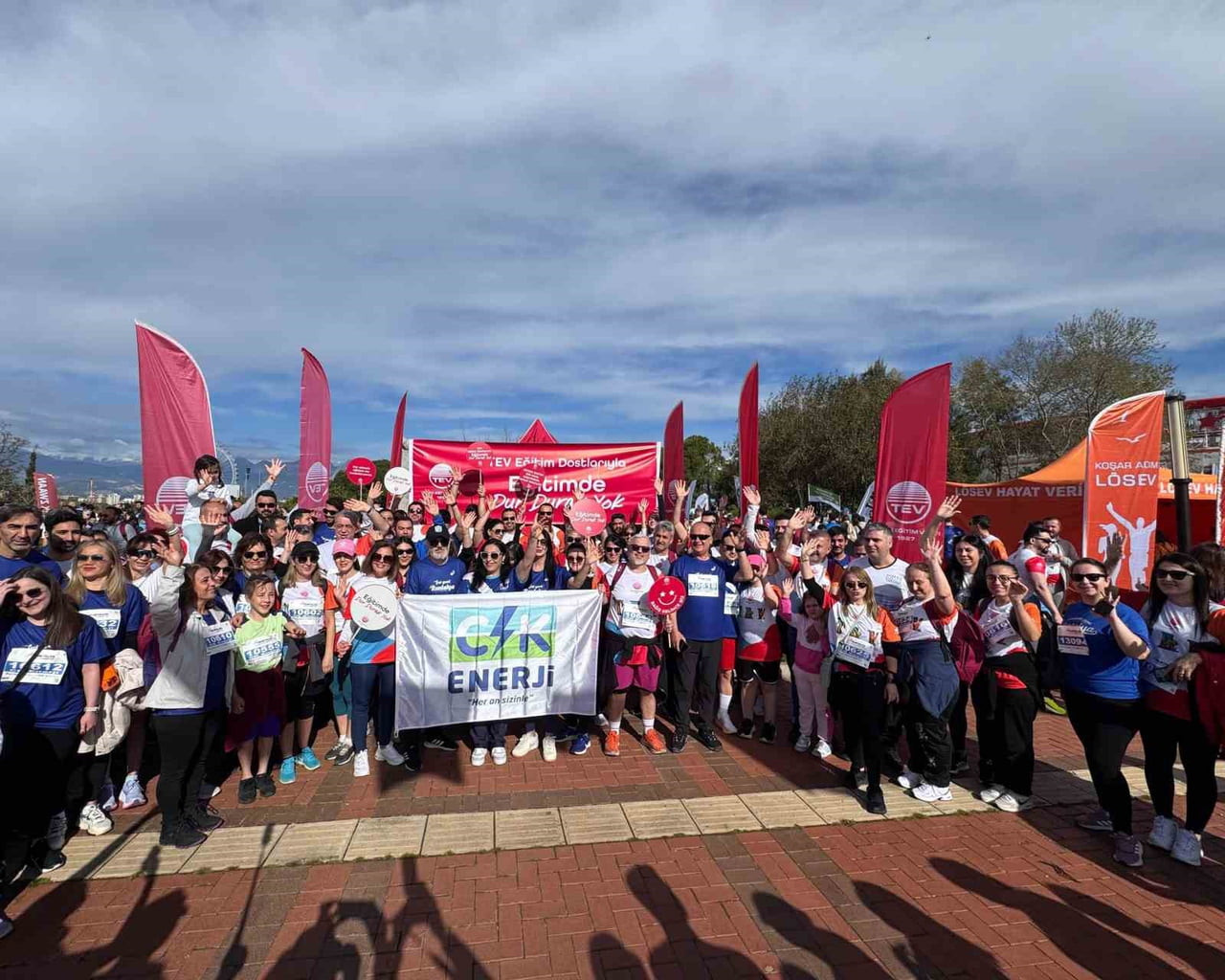 CK ENERJİ GÖNÜLLÜLERİ, BU YIL 21’İNCİSİ DÜZENLENEN ULUSLARARASI RUNTALYA MARATONU’NDA ATTIKLARI...