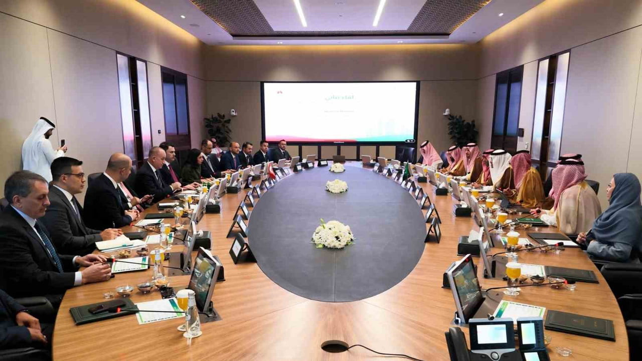 COP31 BAŞKANI VE ÇEVRE, ŞEHİRCİLİK VE İKLİM DEĞİŞİKLİĞİ BAKANI MURAT KURUM, SUUDİ ARABİSTAN'DA...