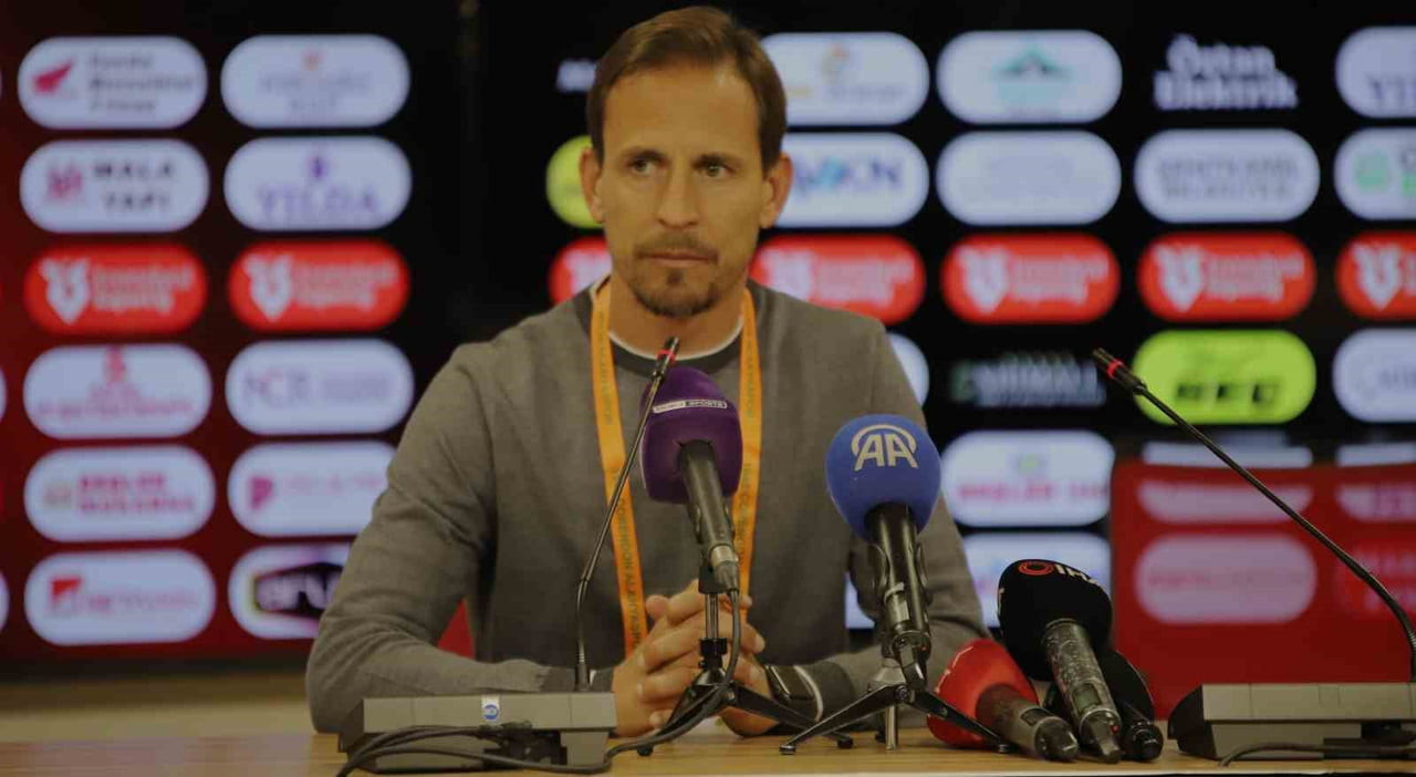 CORENDON ALANYASPOR TEKNİK DİREKTÖRÜ JOAO PEREİRA, GAZİANTEP FUTBOL KULÜBÜ KARŞISINDA ALDIKLARI 1...