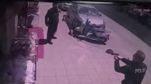 Çorlu'da 2 polisi şehit eden saldırganın yakalanma anı kamerada