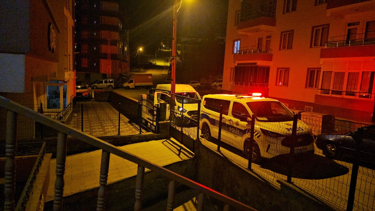 Çorum'da, yakınlarının bir süredir haber alamadığı 64 yaşındaki kadın evinde ölü bulundu. Adrese...