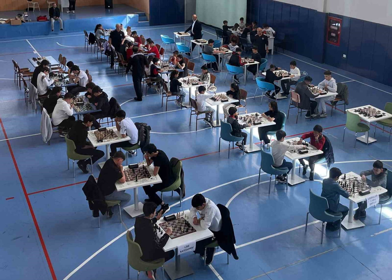 ÇORUM'UN ALACA İLÇESİNDE, 19 MAYIS ATATÜRK’Ü ANMA, GENÇLİK VE SPOR BAYRAMI ETKİNLİKLERİ KAPSAMINDA...