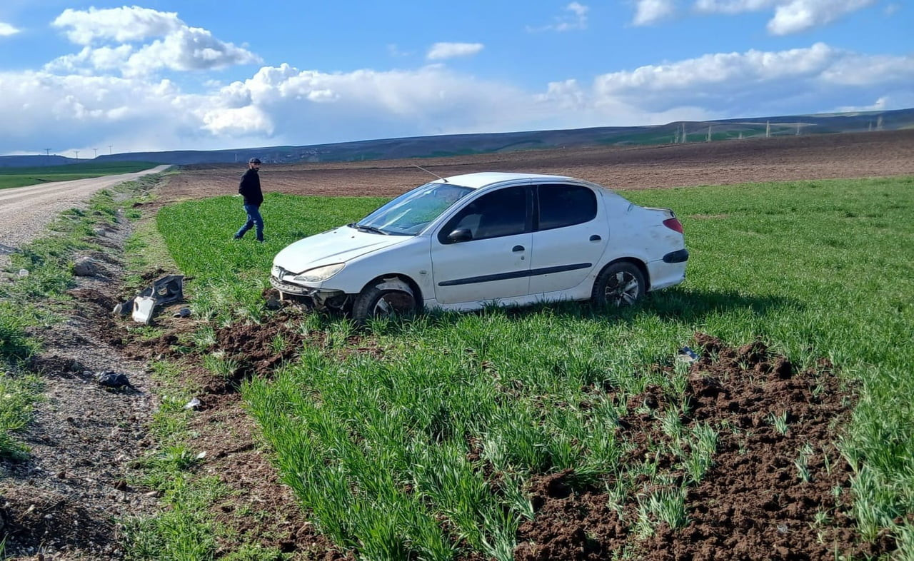 ÇORUM'UN ALACA İLÇESİNDE OTOMOBİLİN DEVRİLMESİ NETİCESİNDE MEYDANA GELEN KAZADA 1 KİŞİ...