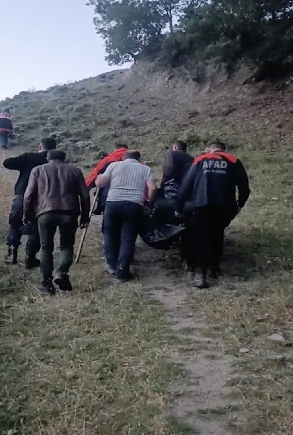 ÇORUM'UN MECİTÖZÜ İLÇESİNDE KAYBOLAN 71 YAŞINDAKİ VATANDAŞIN CANSIZ BEDENİ BULUNDU. YILMAZ'IN...