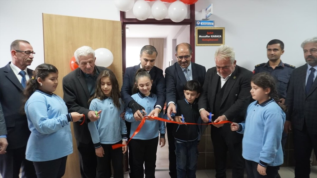 Çorum'un Osmancık ilçesinde teröristlerle girilen çatışmada şehit düşen Uzman Çavuş Soner Özdemir...