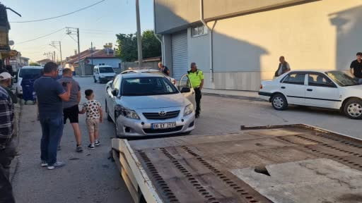 Çorum’da alkollü sürücü park halindeki 4 araca çarptı: 175 bin lira ceza yedi