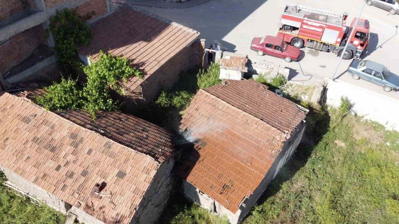 Çorum’un Alaca ilçesinde metruk evde yangın