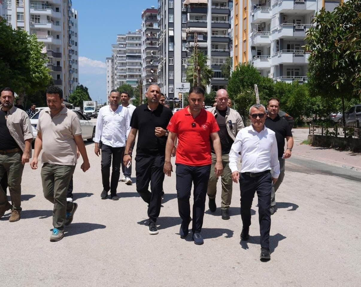 ÇUKUROVA BELEDİYE BAŞKANI EMRAH KOZAY, MAHALLE ZİYARETLERİNİ GÜZELYALI MAHALLESİ’NDE SÜRDÜRDÜ....