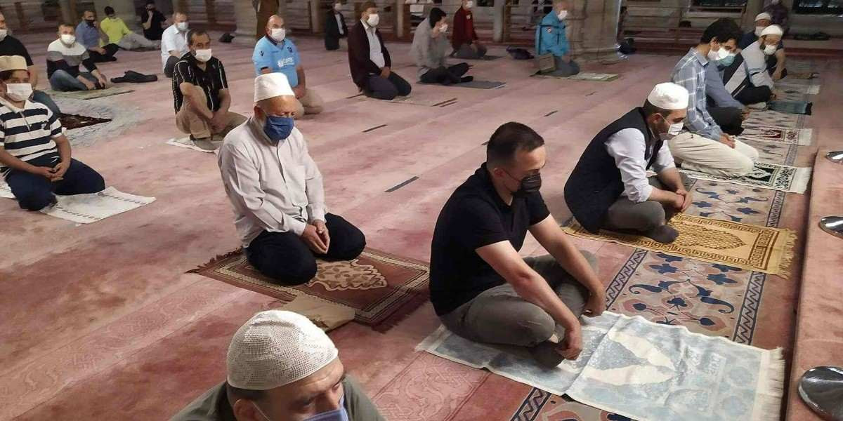 Cuma Namazı Nedir