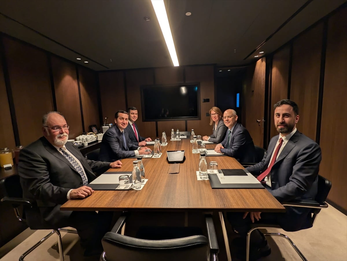 Cumhurbaşkanı Dış Politika ve Güvenlik Başdanışmanı Akif Çağatay Kılıç, Azerbaycan Cumhurbaşkanı...