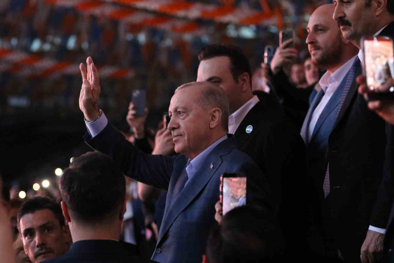 CUMHURBAŞKANI ERDOĞAN, AK PARTİ GENÇLİK KOLLARI TARAFINDAN KOCAELİ STADYUMU'NDA ONBİNLERCE GENCİN...