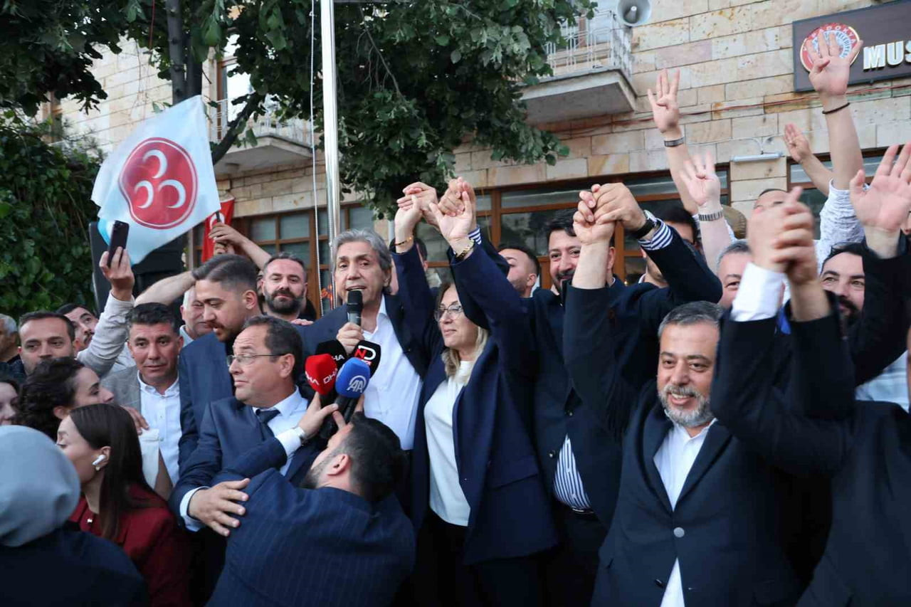 CUMHURBAŞKANI ERDOĞAN, MUSTAFAPAŞA HALKINI SEÇİM SONUÇLARINDAN DOLAYI TEBRİK EDEREK BİRLİK VE...
