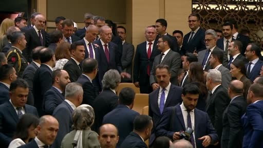 Cumhurbaşkanı Erdoğan: "Türkiye, kendi hikâyesini yazan, kendi geleceğini şekillendiren ve...