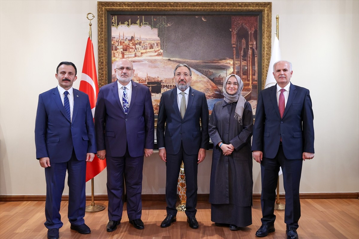 Cumhurbaşkanı Kararı ile Diyanet İşleri Başkan Yardımcılığına atanan Prof. Dr. Ahmet İshak Demir...