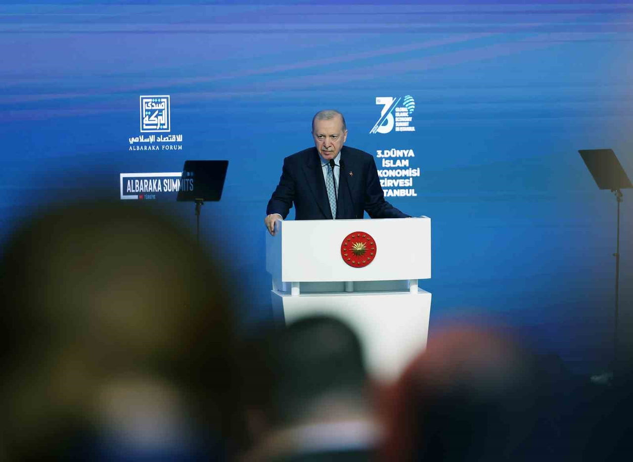 CUMHURBAŞKANI RECEP TAYYİP ERDOĞAN, 3’ÜNCÜ İSTANBUL DÜNYA İSLAM EKONOMİSİ ZİRVESİ’NDE...