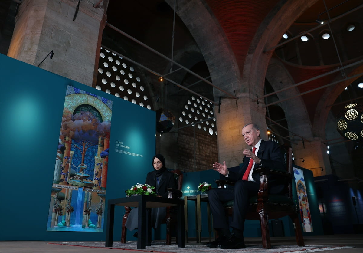 Cumhurbaşkanı Recep Tayyip Erdoğan, dün Tophane-i Amire Kültür ve Sanat Merkezi'nde düzenlenen...