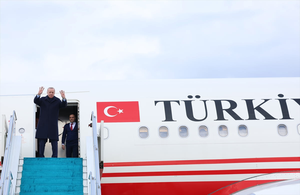 Cumhurbaşkanı Recep Tayyip Erdoğan, resmi ziyarette bulunmak üzere Etiyopya'nın başkenti Addis...