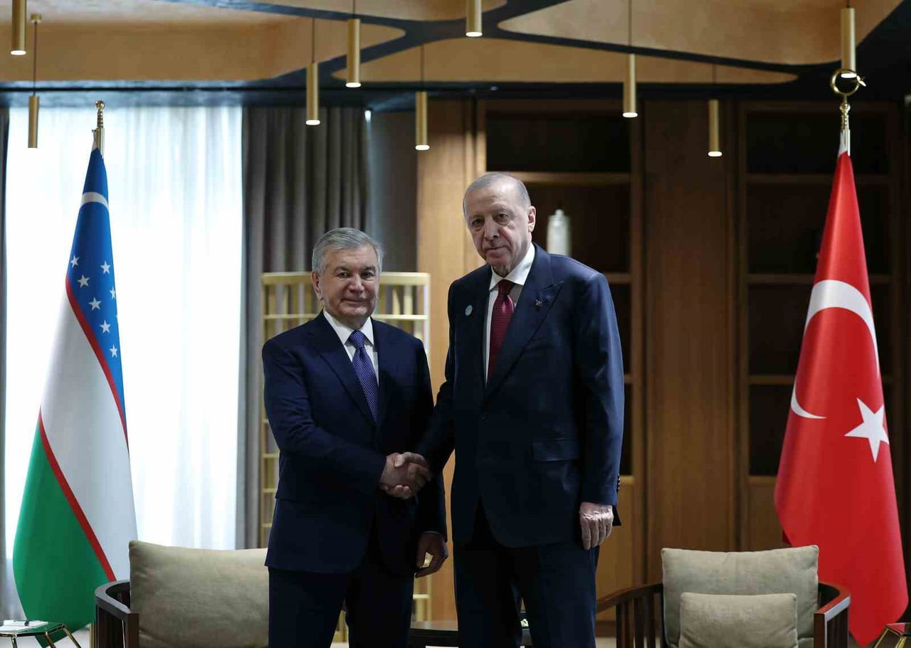 CUMHURBAŞKANI RECEP TAYYİP ERDOĞAN, TÜRK DEVLETLERİ GAYRİ RESMİ ZİRVESİ İÇİN GELDİĞİ TÜRKİSTAN’DA...