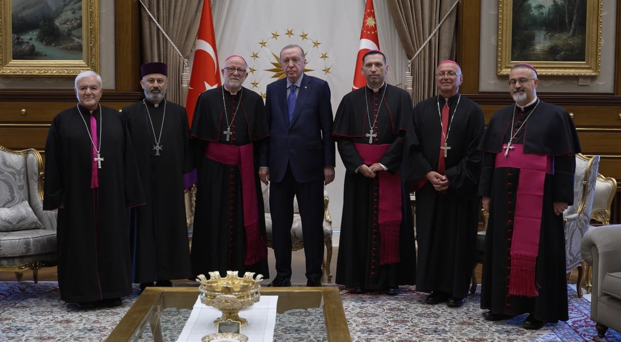 CUMHURBAŞKANI RECEP TAYYİP ERDOĞAN, TÜRKİYE KATOLİK EPİSKOPOSLAR HEYETİNİ KABUL ETTİ.