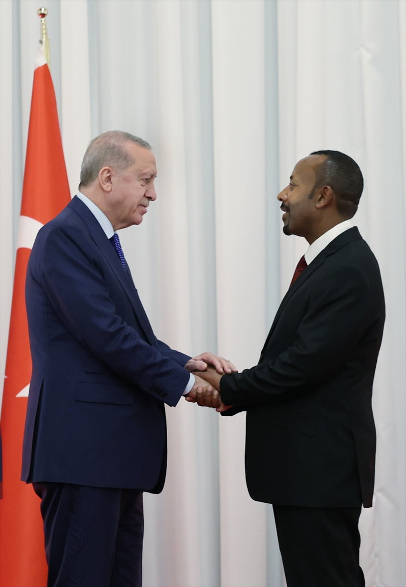 Cumhurbaşkanı Recep Tayyip Erdoğan ve Etiyopya Başbakanı Abiy Ahmed, Etiyopya'nın başkenti Addis...