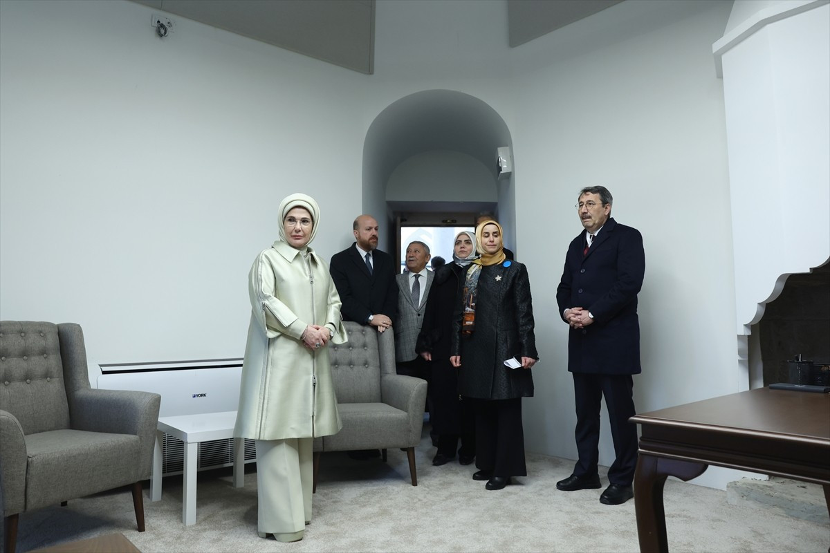 Cumhurbaşkanı Recep Tayyip Erdoğan’ın eşi Emine Erdoğan, Süleymaniye'deki, İbn Haldun Üniversitesi...