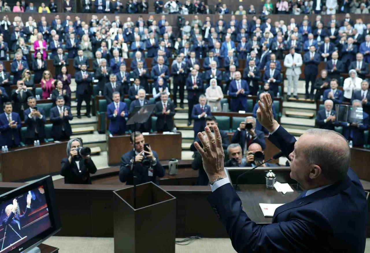 CUMHURBAŞKANI VE AK PARTİ GENEL BAŞKANI ERDOĞAN, PARTİSİNİN TBMM'DE DÜZENLENEN GRUP TOPLANTISINDA...
