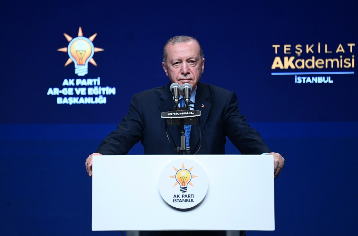 Cumhurbaşkanı ve AK Parti Genel Başkanı Recep Tayyip Erdoğan, Haliç Kongre Merkezi'nde düzenlenen...